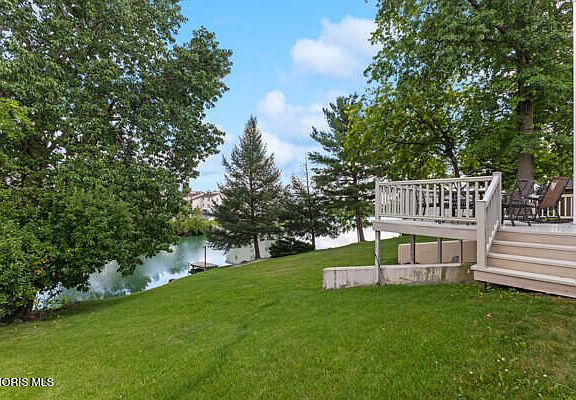 3rd image of 801 Inverness Dr