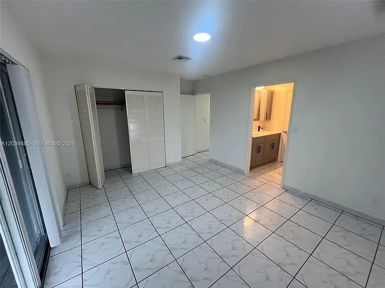28 E 20th St #1 — Photo 7