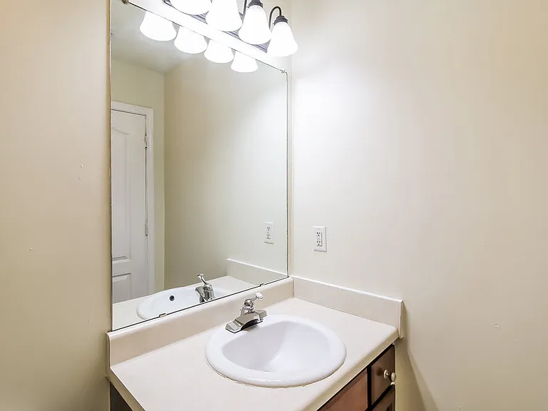 1752 Old Dogwood — Photo 15