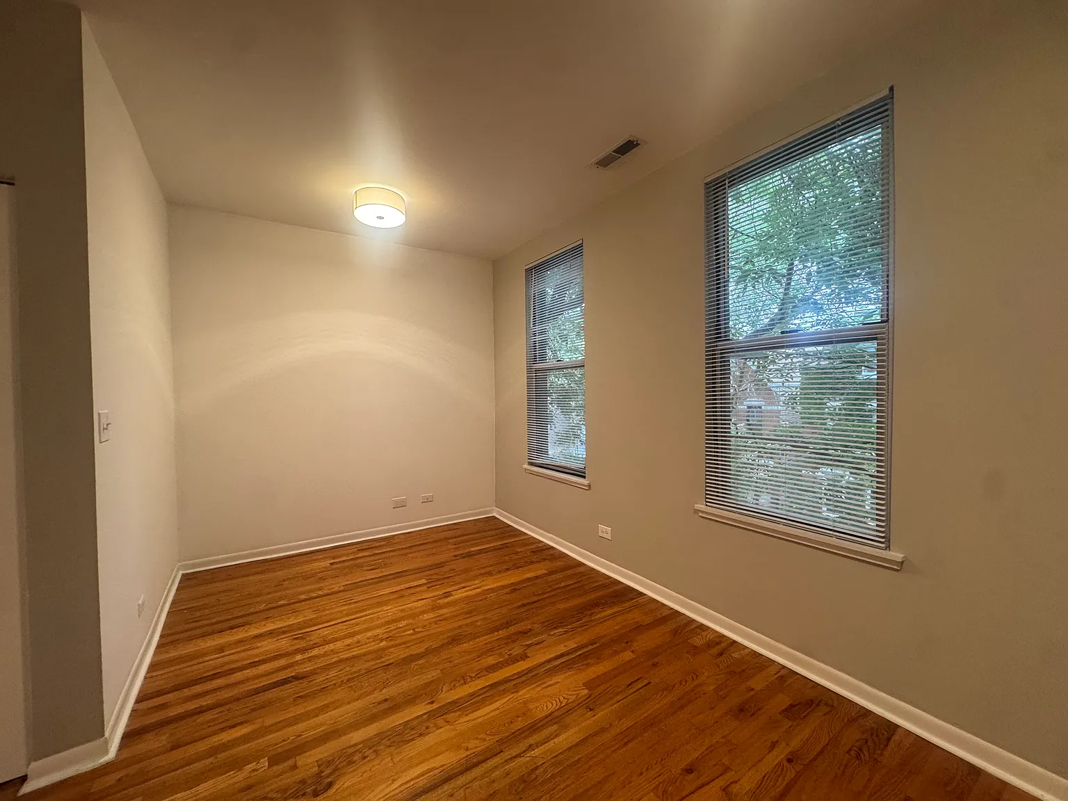 2 bed, 1200 sqft, $2,800 — Photo 3
