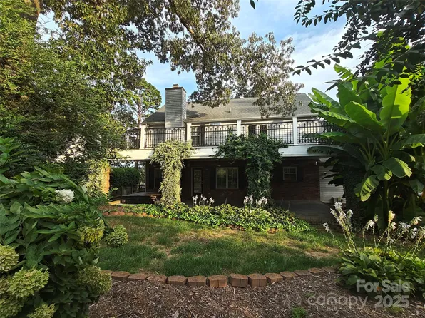 422 Wildwood Dr, Salisbury, NC 28146