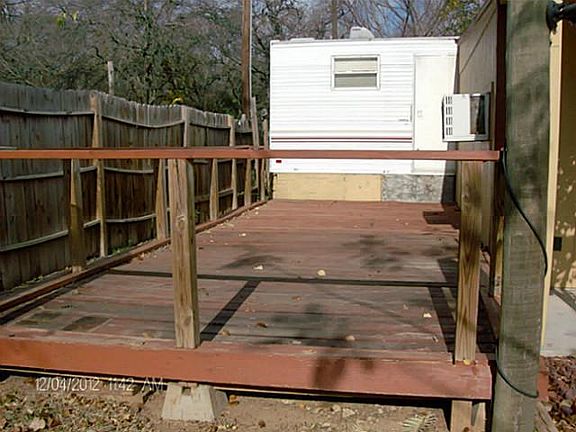 5th image of 3805 Clovis Trl