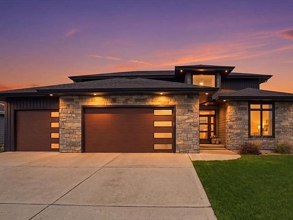 2nd image of 5326 Mary Ln