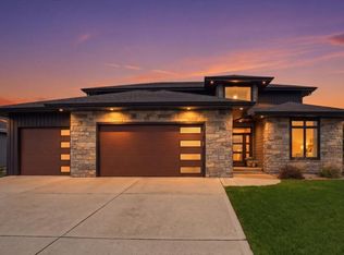 5326 Mary Ln, Madison, WI 53711
