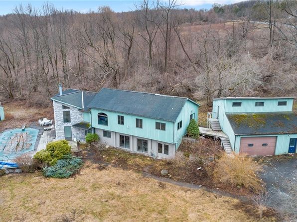 2594-2598 Hitchings Rd, La Fayette, NY 13084