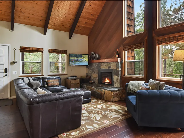 678 Sunset Rd — Photo 13