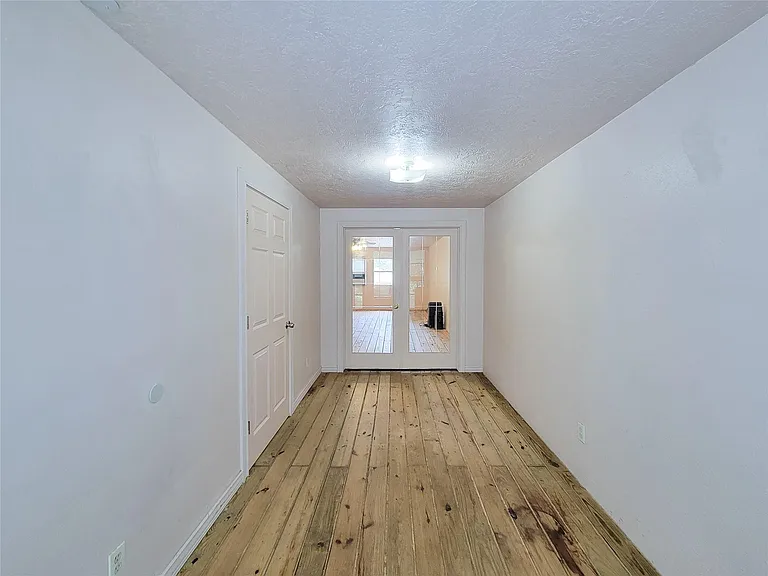 13200 Young Ln — Photo 9