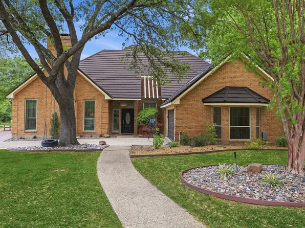 2410 Lone Oak Trl, Garland, TX 75044