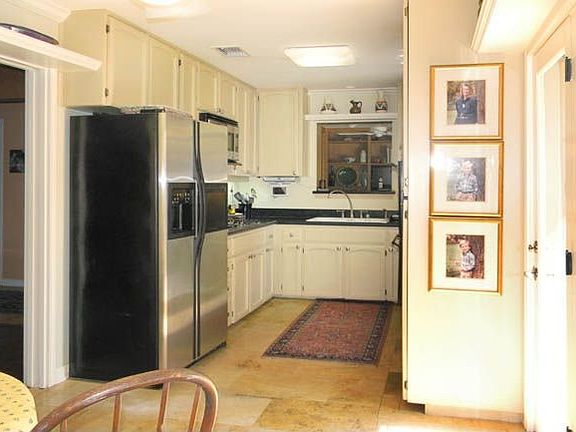 5th image of 706 Haskin Dr