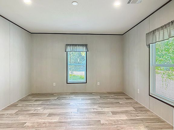 5th image of 207 Skyline Dr