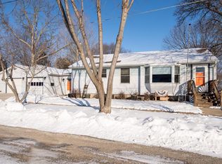 324 Baldwin Ave, Oshkosh, WI 54901