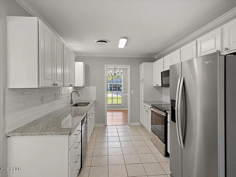 36 Pebble Hill Dr — Photo 13