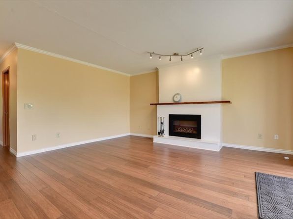 3 bedroom rental in Richmond — photo 12