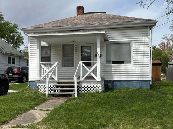 708 W Lafayette Ave, Jacksonville, IL 62650