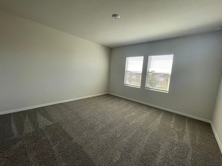 33898 Floating Heart Ct — Photo 17