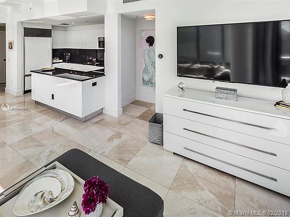 5th image of 6899 Collins Ave Unit 1708