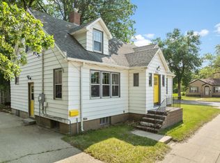 521 3rd Ave NW, Minot, ND 58703