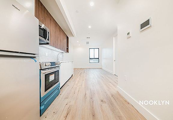 3rd image of 380 Grove St #4B