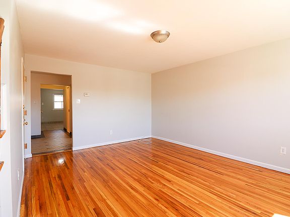 4th image of 828 Vincent Ave Floor 2