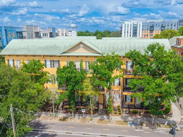 325 NW 14th St APT 205, Gainesville, FL 32603