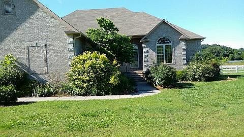1st image of 10056 Cove Ln