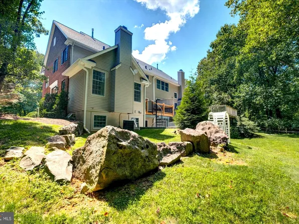 27 Stonewall Cir, Princeton, NJ 08540