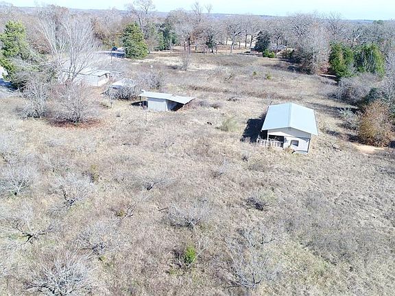 4th image of 1427 E Us Highway 79