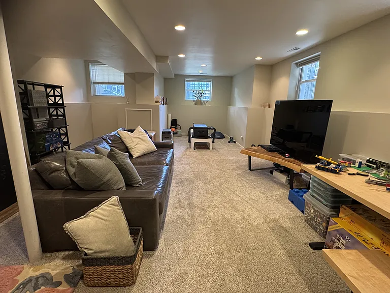 1706 W Byron St #1 — Photo 9