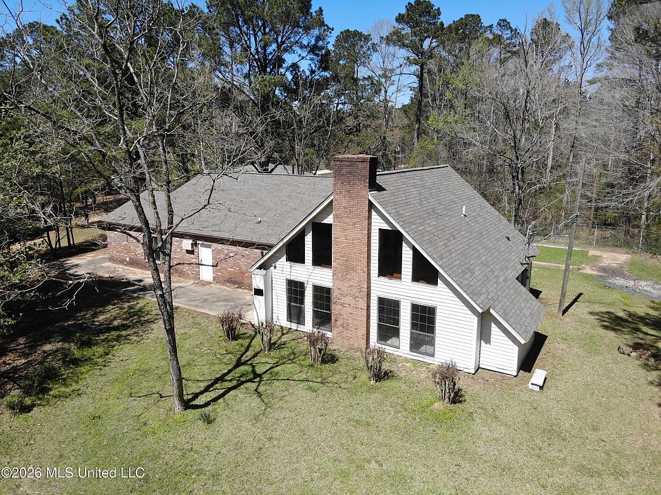 1st image of 219 Bass Rd