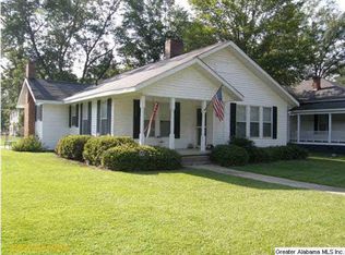 219 S Broadway Ave, Sylacauga, AL 35150