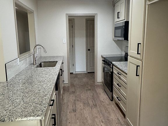 3rd image of 4416 53rd St