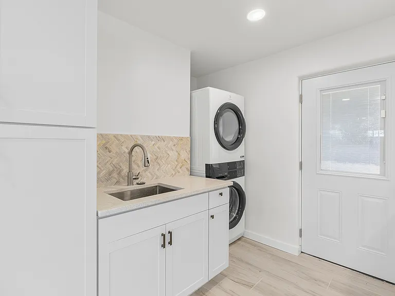 1707 Espinacitas St #A — Photo 7