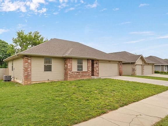 2nd image of 4561 W Tarkio Street