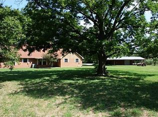 132 W Greenland St, Walnut Springs, TX 76690