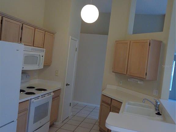 4th image of 2125 River Park Blvd