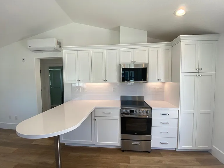205 Oak Tree Cir — Photo 4