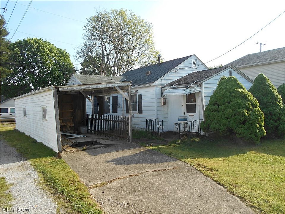 2nd image of 914 Pine St