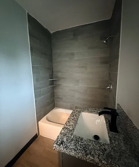 7210 Dahlia St — Photo 122
