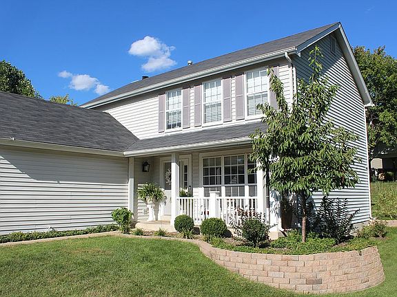 2nd image of 16481 Cove Landing Ct