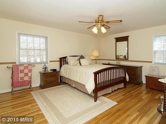 4th image of 4217 Selkirk Dr
