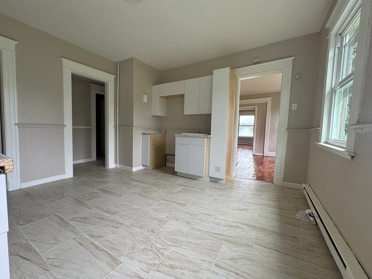 3 bed, 1100 sqft, $1,595 — Photo 3