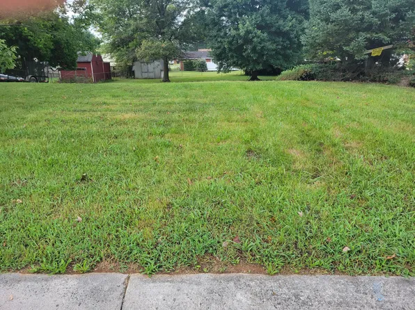 613 Magnolia Rd #8, Roanoke, VA 24019