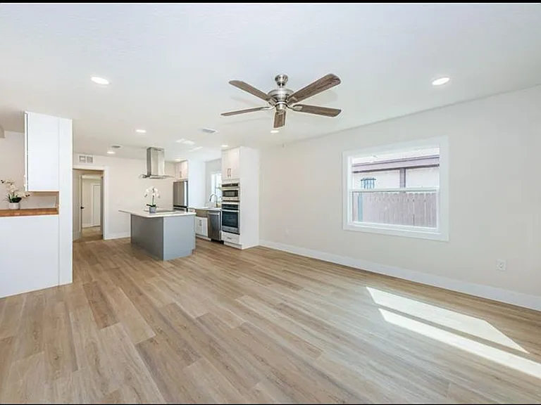 2906 W Nassau St — Photo 7