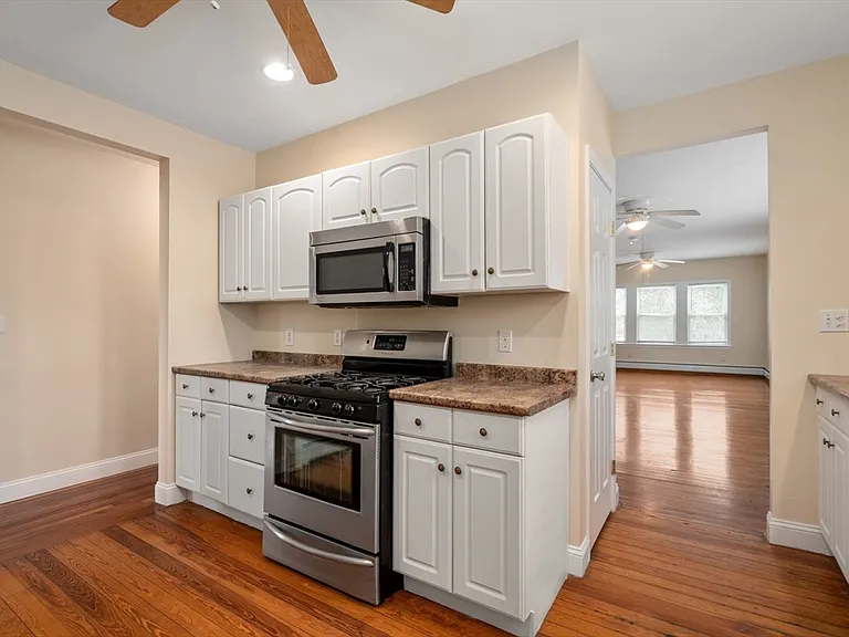 25-27 Lafayette St #1 — Photo 6