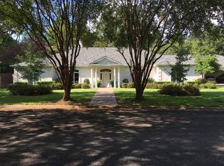 701 Crooked Creek Dr, Nacogdoches, TX 75965