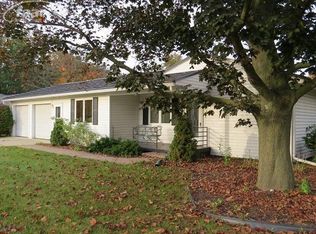 701 North Rd, Fenton, MI 48430