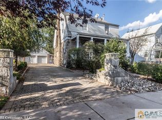 72 High St, Woodbridge, NJ 07095