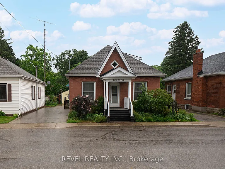 22 Lawrence St — Photo 1