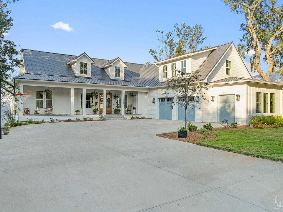 1st image of 4004 Sandy Bluff Dr W