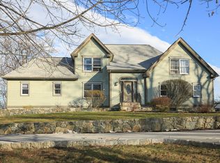 40 Dancing Rock Rd, Garrison, NY 10524